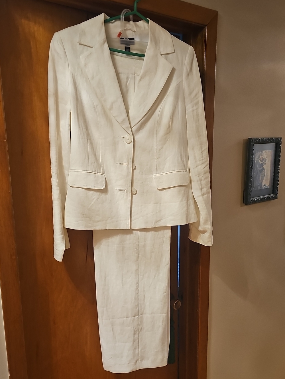 Classic Women's Cream Linen Suit Jacket and Pants